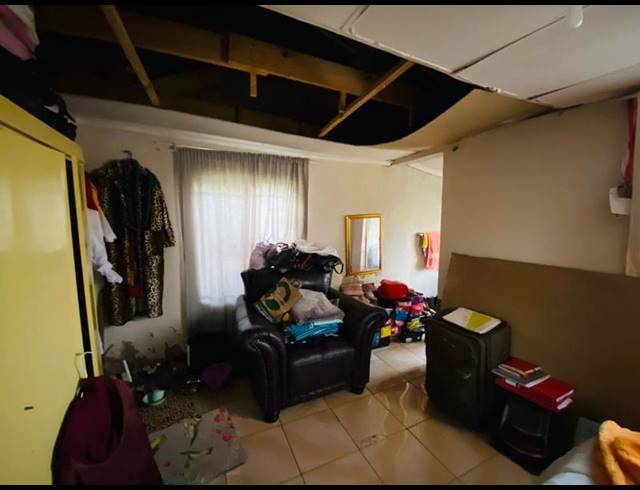 2 BEDROOM HOUSE FOR SALE IN KATLEHONG SOUTH